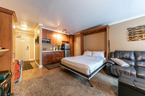 Cozy Deluxe Studio #131 at Donner Lake Village Truckee